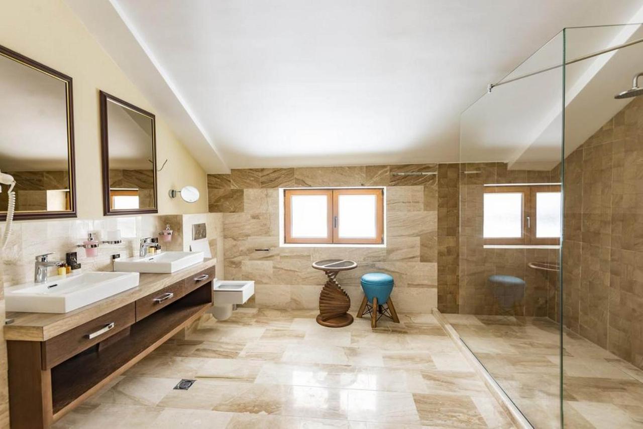 Waikiki Apartments Тиват Экстерьер фото