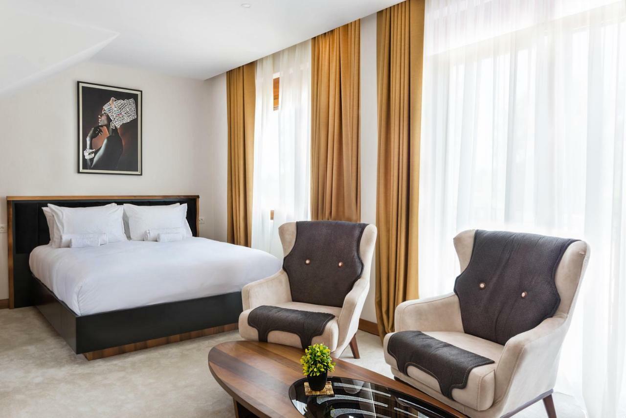 Waikiki Apartments Тиват Экстерьер фото