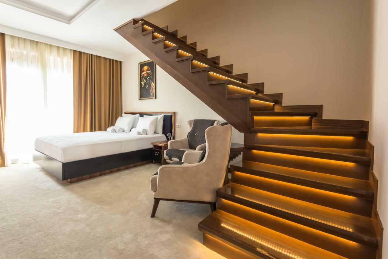 Waikiki Apartments Тиват Экстерьер фото